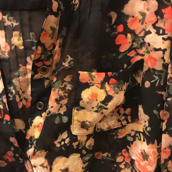 Black Floral Blouse - Picture 7 of 8